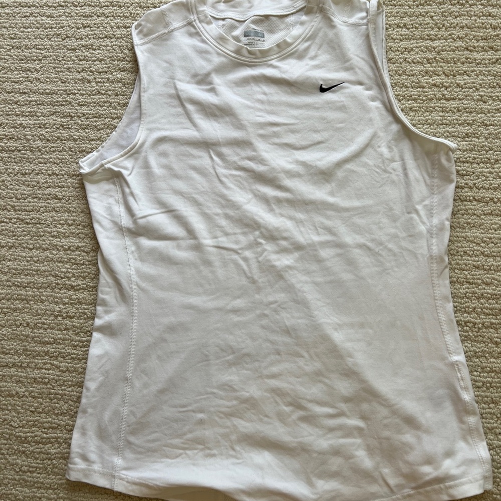 (2) Nike Womens White Nike Tank Fit Dri size Medium